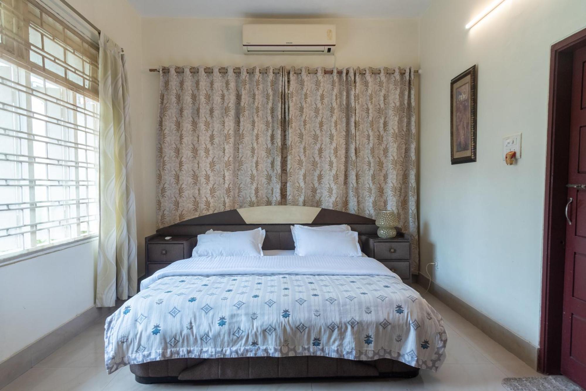The Urban Grandeur 1 Bed & Breakfast Guwahati Eksteriør bilde
