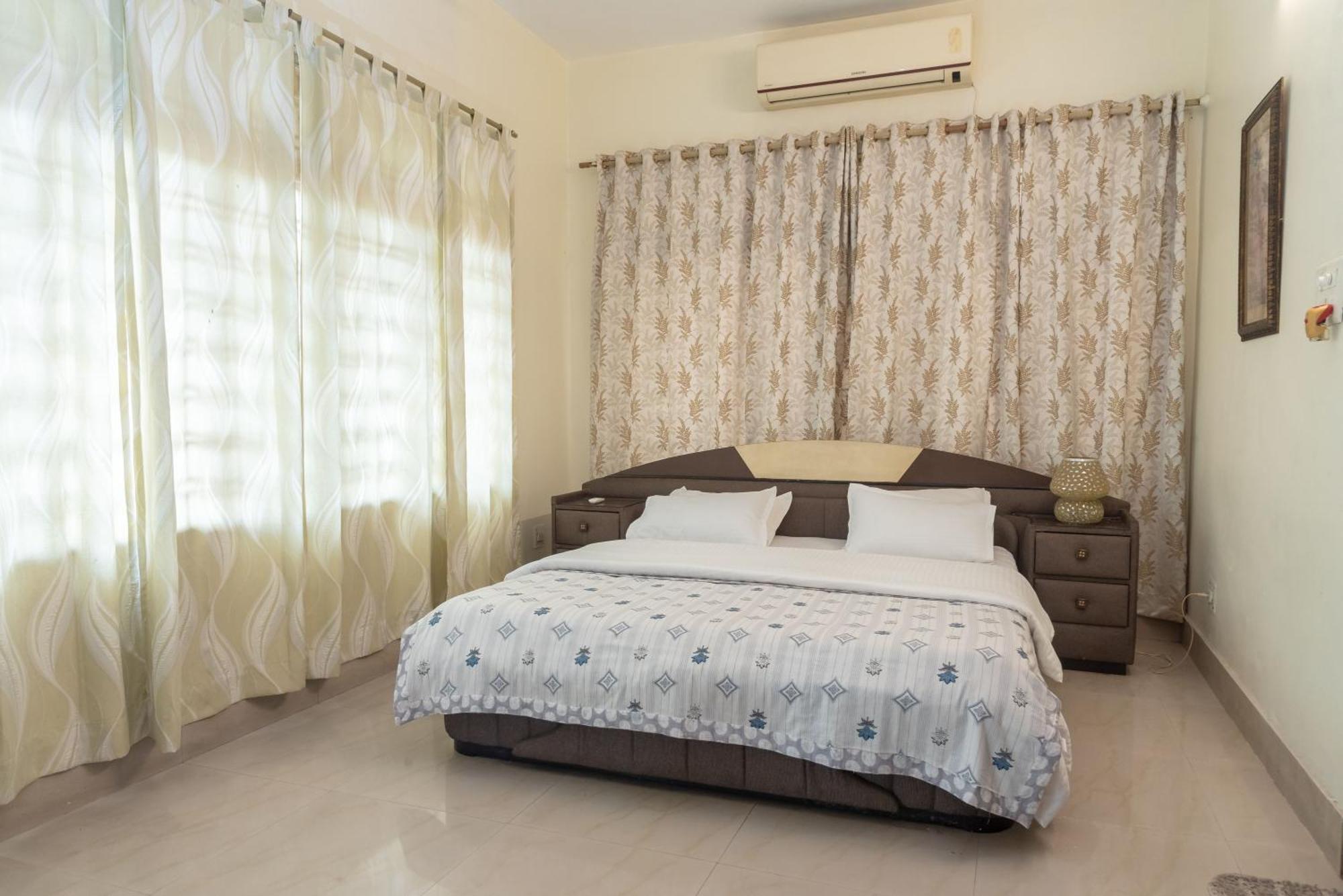 The Urban Grandeur 1 Bed & Breakfast Guwahati Eksteriør bilde