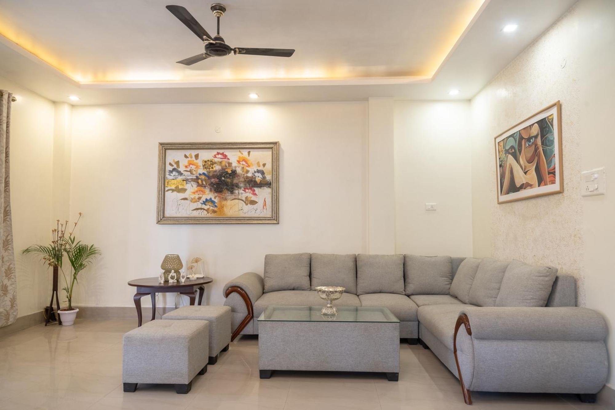 The Urban Grandeur 1 Bed & Breakfast Guwahati Eksteriør bilde