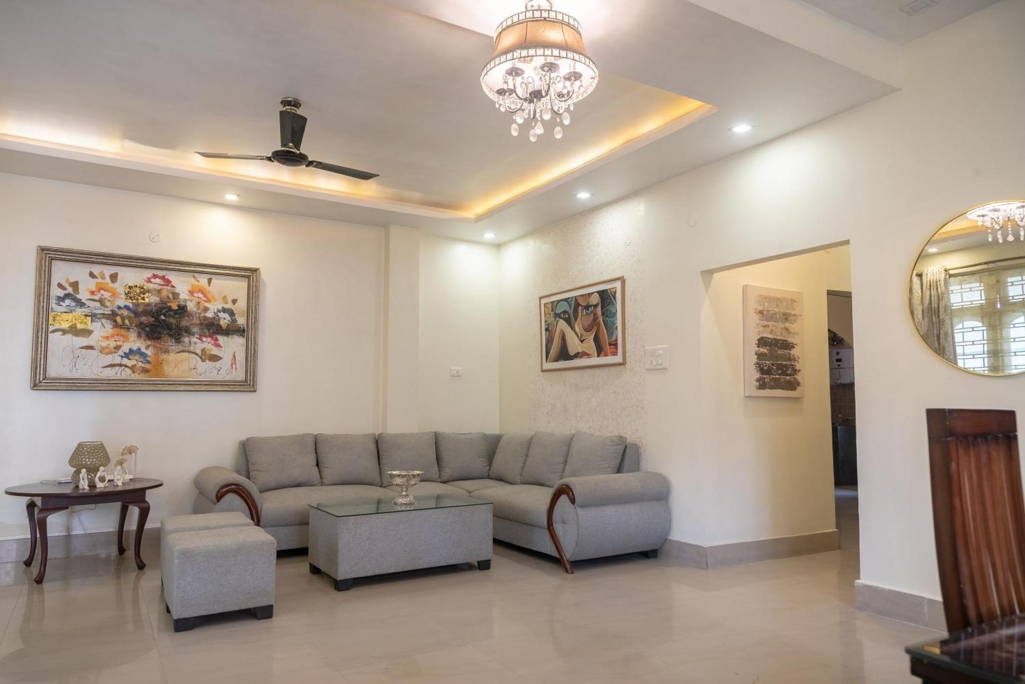 The Urban Grandeur 1 Bed & Breakfast Guwahati Eksteriør bilde
